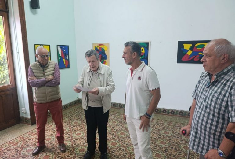 El Casino de Gáldar inaugura la exposición del artista canario Tino Mederos