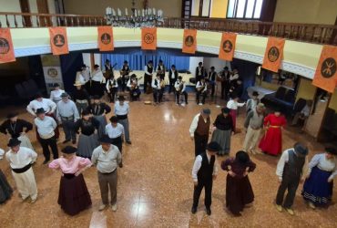 El Casino de Gáldar acogió el Encuentro de Bailadores organizado por Los Cabuqueros