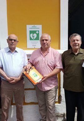 El Casino de Gáldar instala un DESA en su terraza, subvencionado por la Vicepresidencia Primera del Cabildo de Gran Canaria